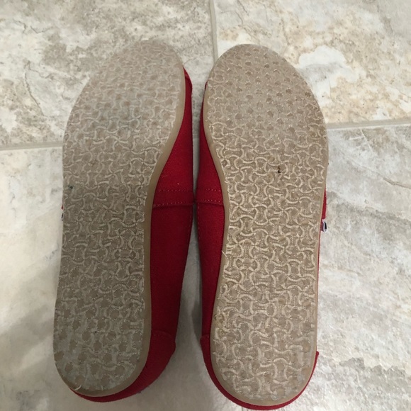 Toms slip on shoes - Picture 2 of 4